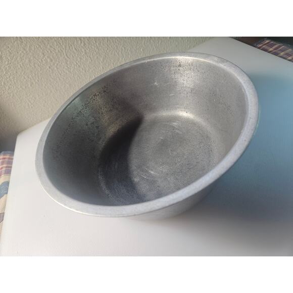 Super Maid Cookware Vintage Aluminum Pot - Picture 2 of 6